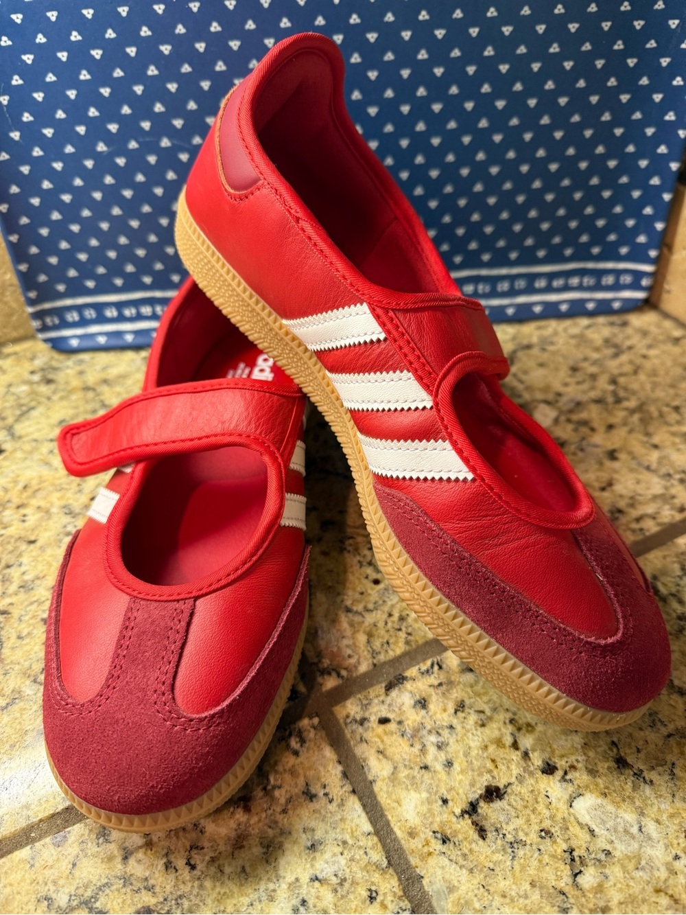 Red Classic Women’s Mary Jane Sambas Adidas’s - Picture 3 of 9